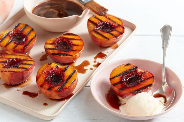 barbecued-peaches-with-brown-sugar-glaze